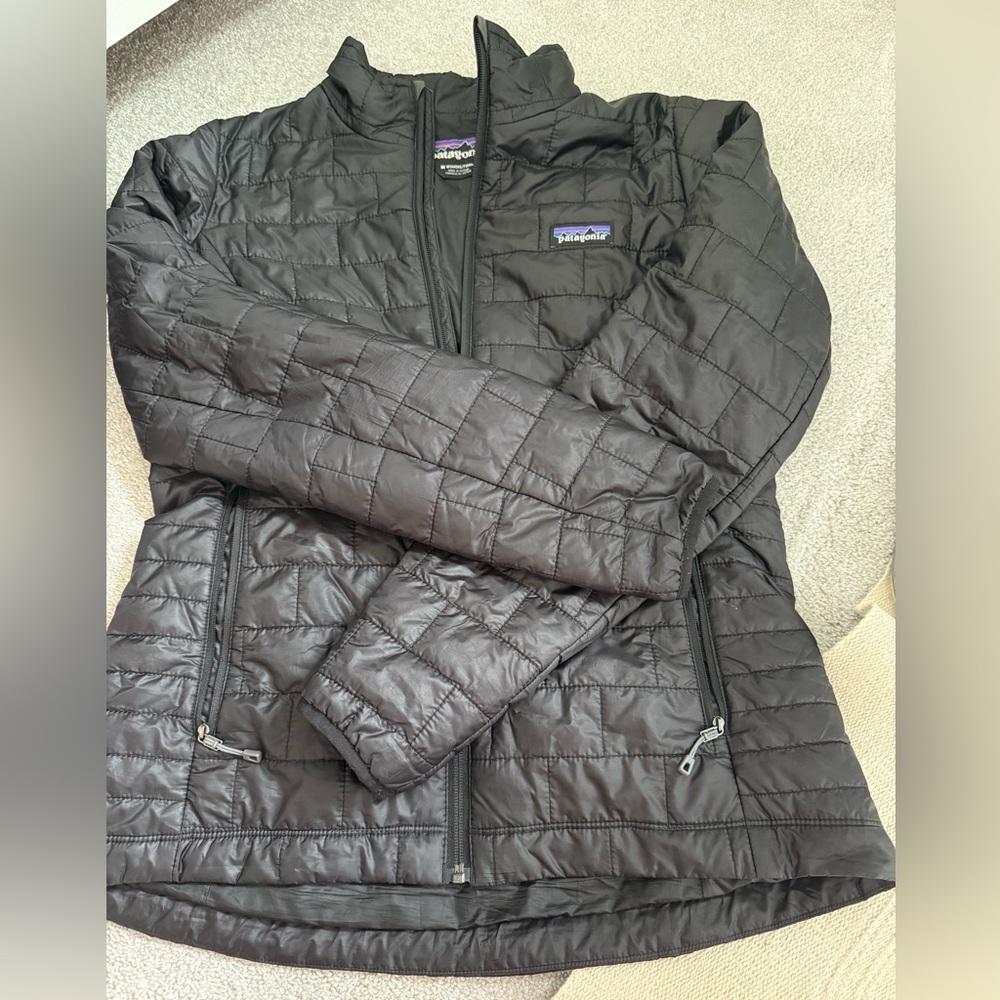 NEVER WORN PATAGONIA JACKET